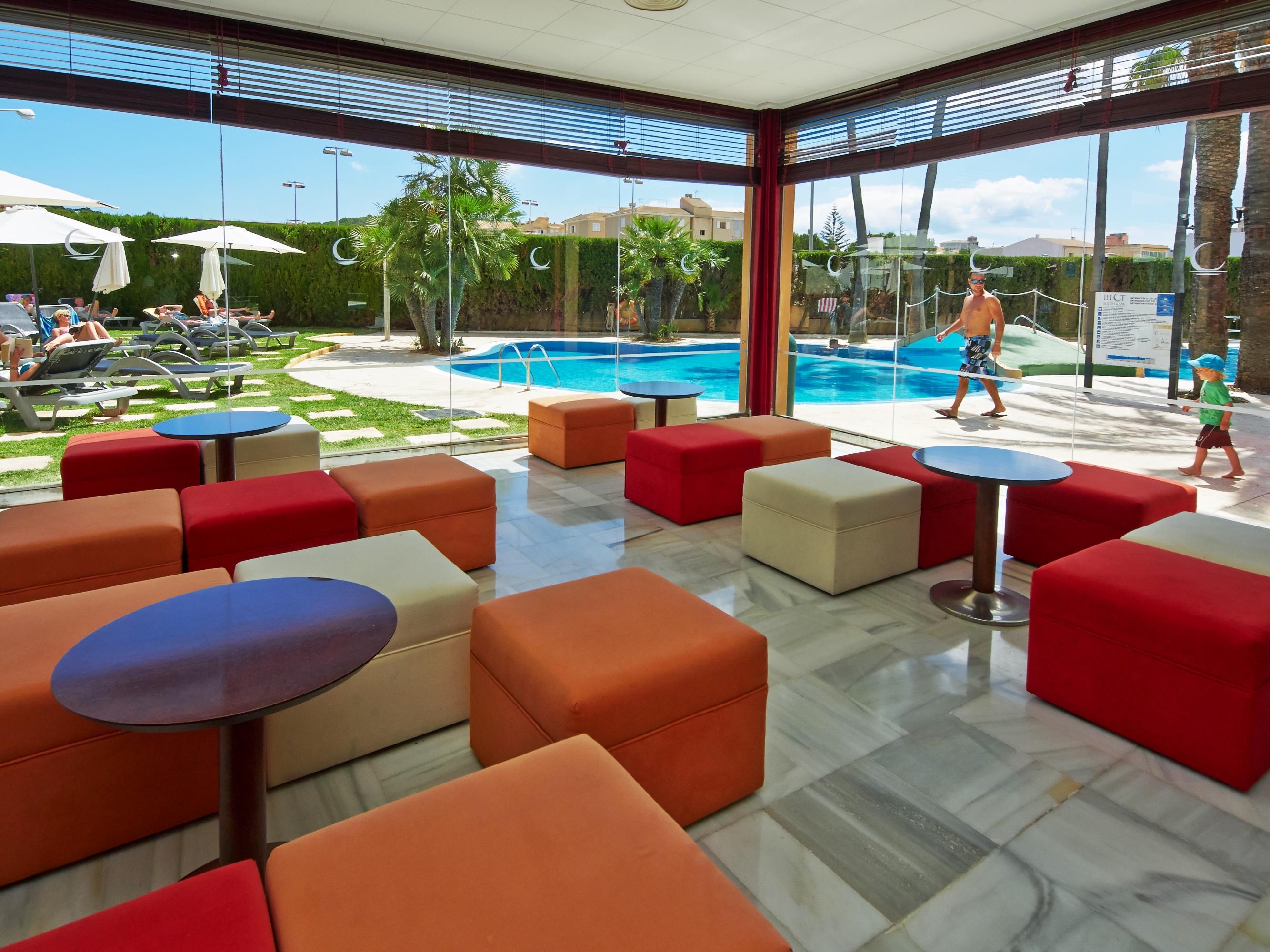 Hotel Illot Suites 칼라 라트자다 외부 사진