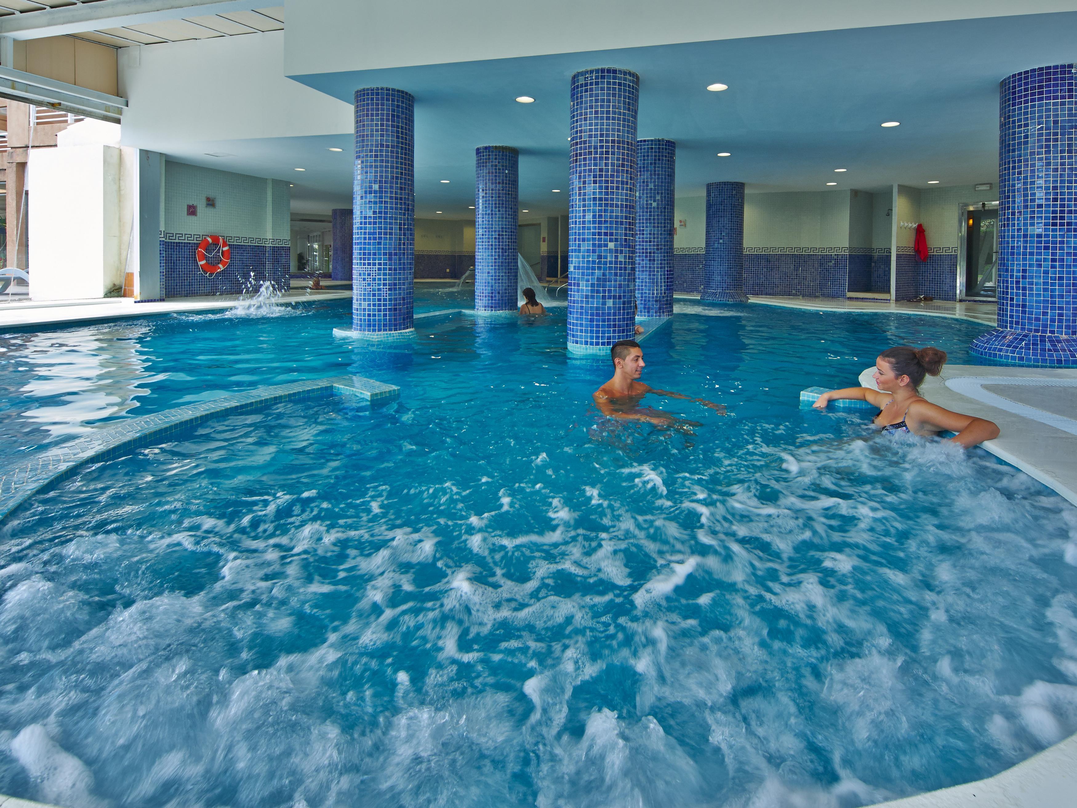 Hotel Illot Suites 칼라 라트자다 외부 사진