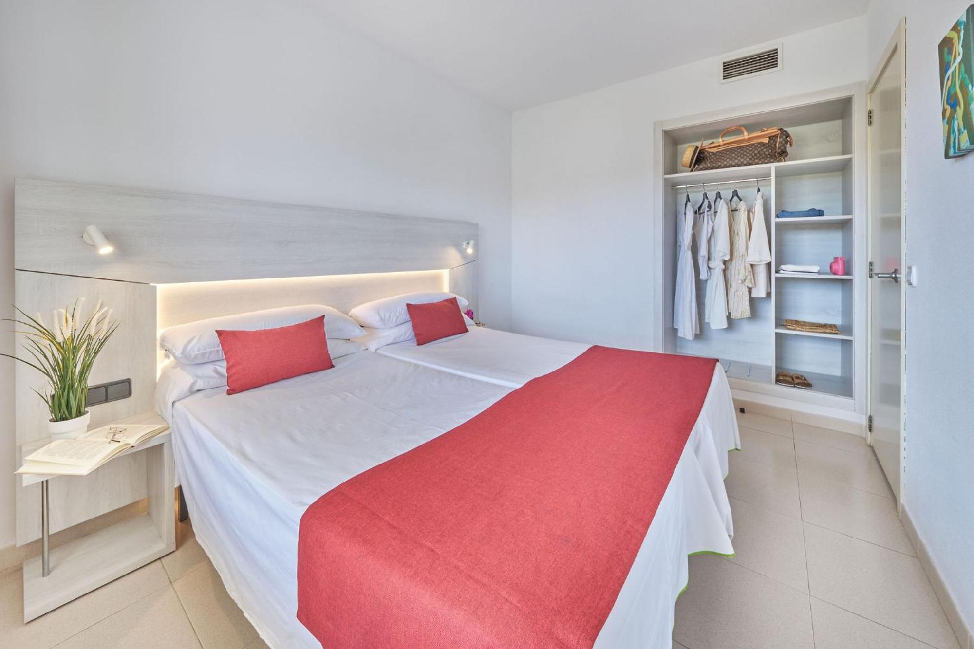 Hotel Illot Suites 칼라 라트자다 외부 사진