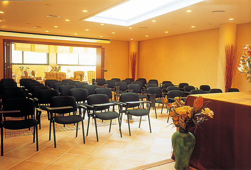 Hotel Illot Suites 칼라 라트자다 외부 사진